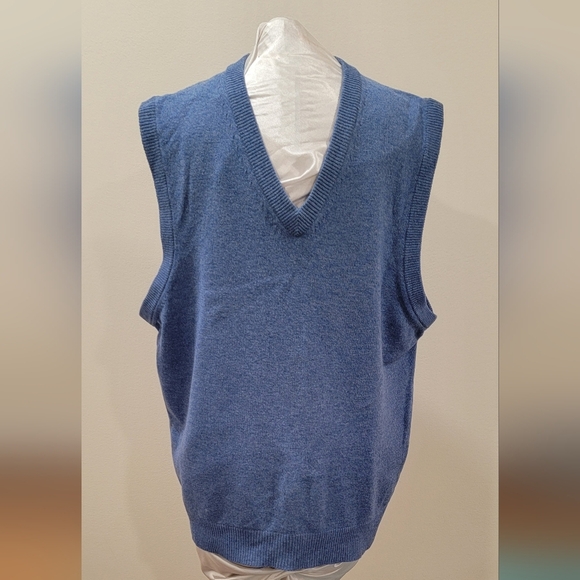 MEN'S L.L. BEAN 100% WOOL SWEATER VEST (sz Lg) - Picture 1 of 3